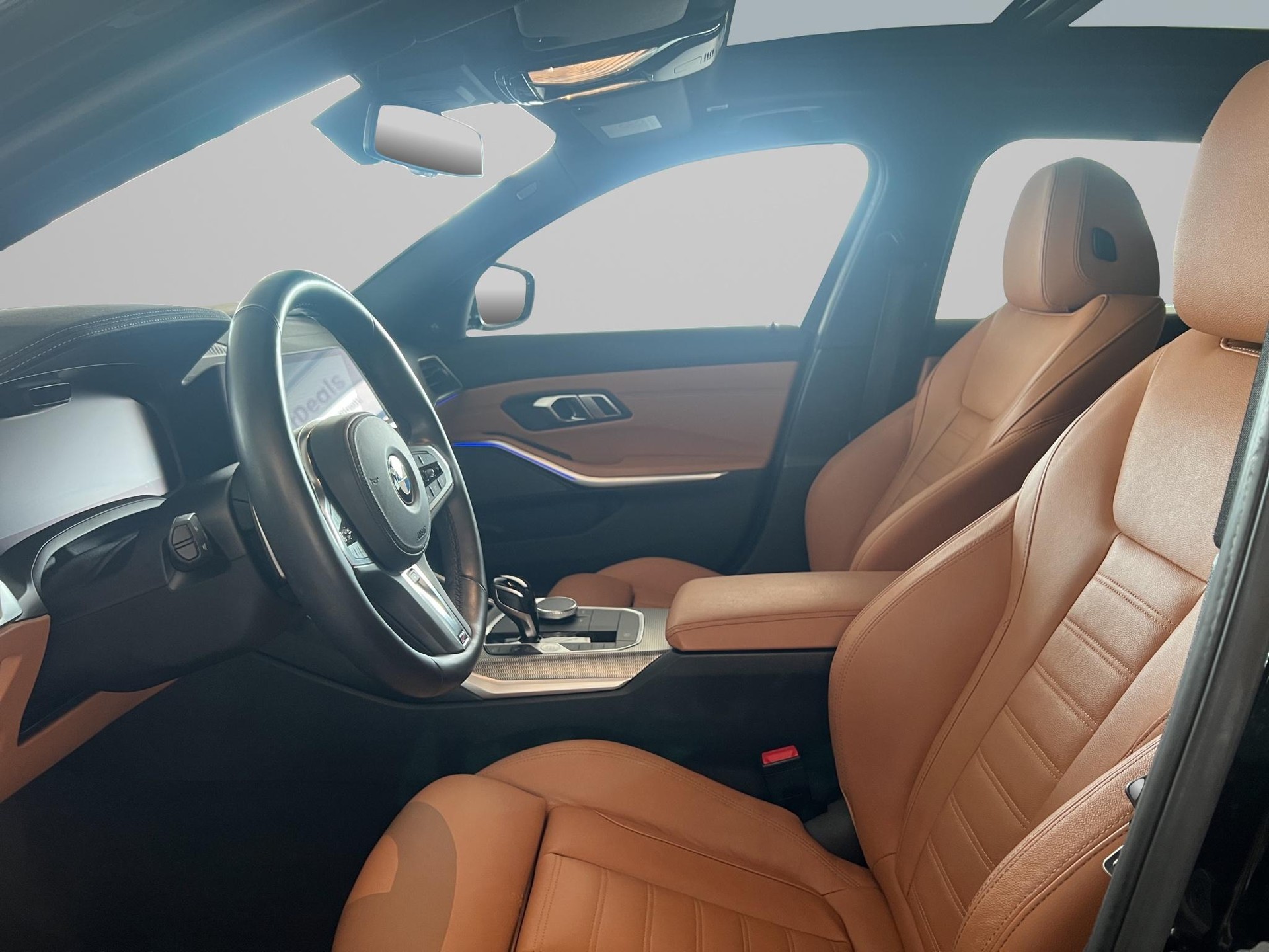BMW 330i xDrive Touring MSport-image-10