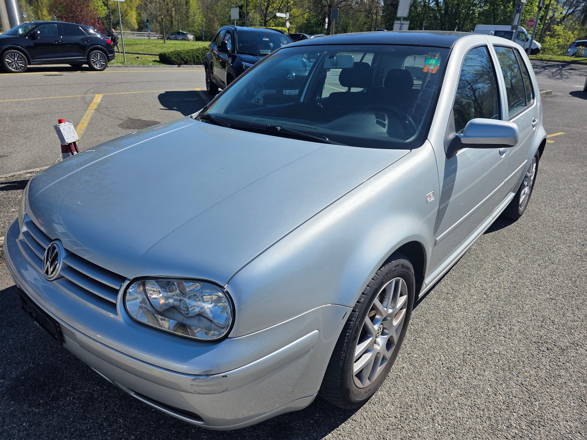 VW Golf 1.8 T GTI-image-2