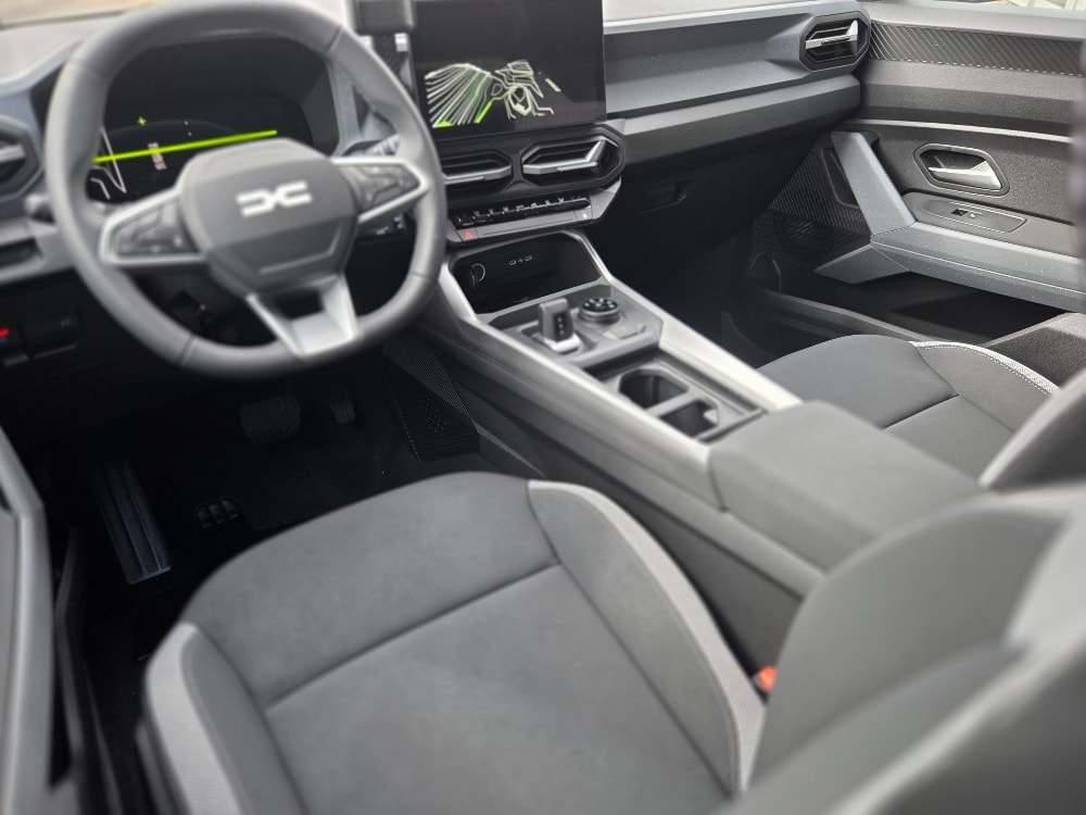 DACIA Bigster TCe 150 48V Journey 4x4-image-6