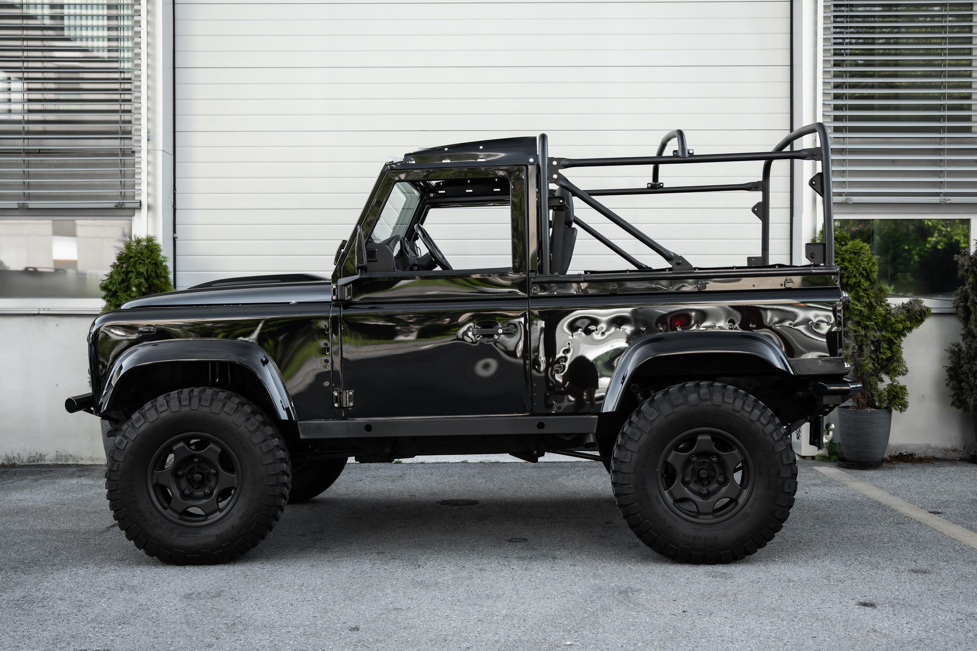 LAND ROVER Defender 90 2.4 Tdi ST-showroom-element-3