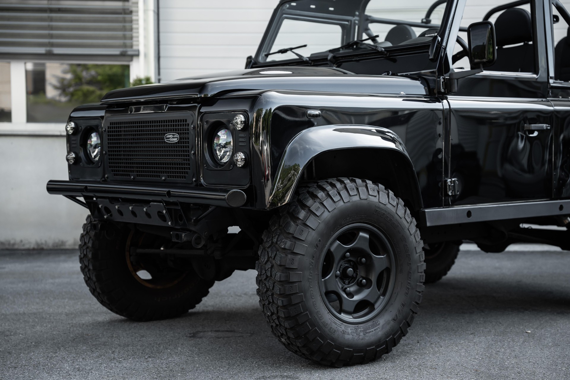 LAND ROVER Defender 90 2.4 Tdi ST-showroom-element-2