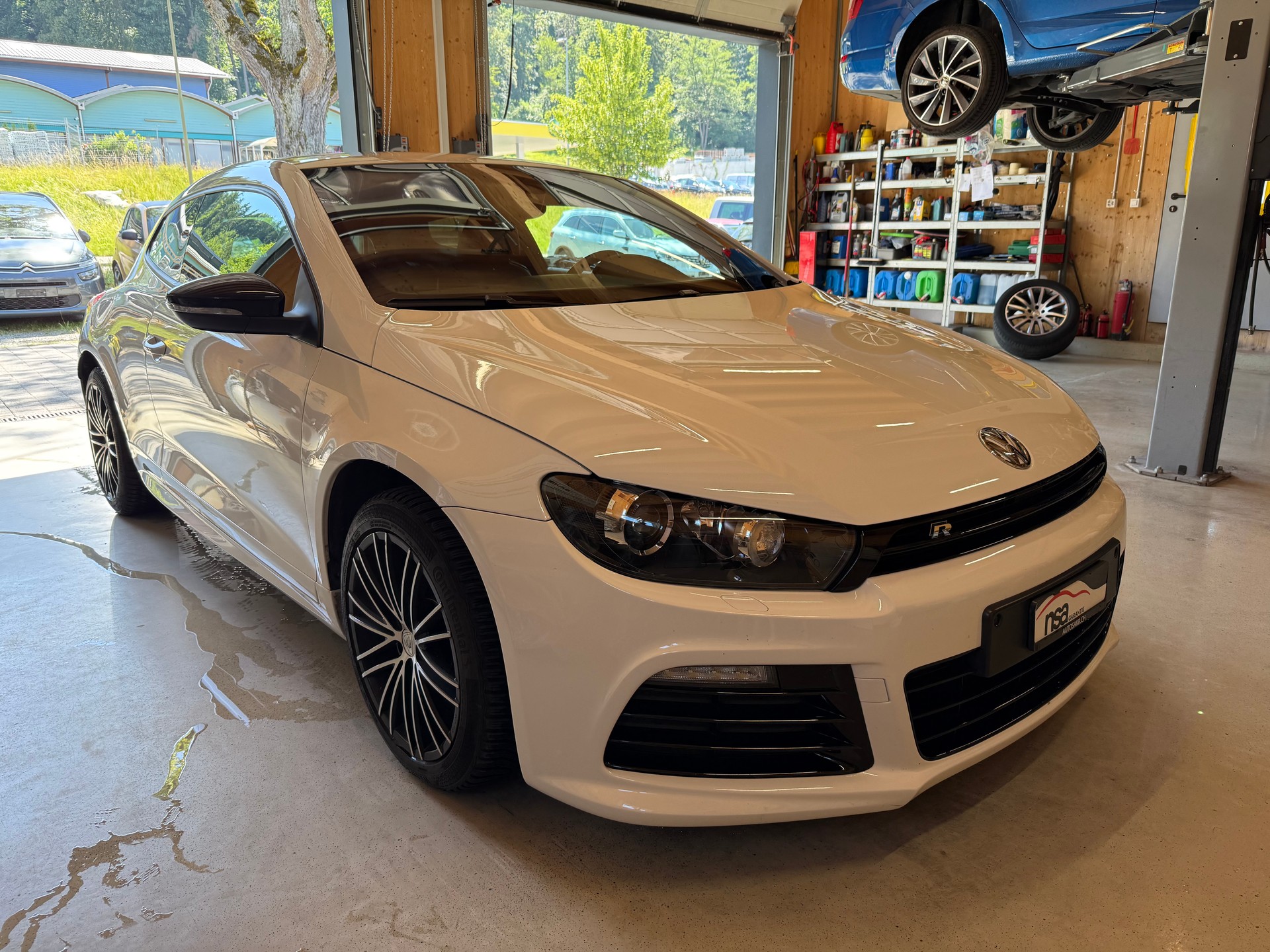 VW Scirocco 2.0 TSI R-showroom-element-2