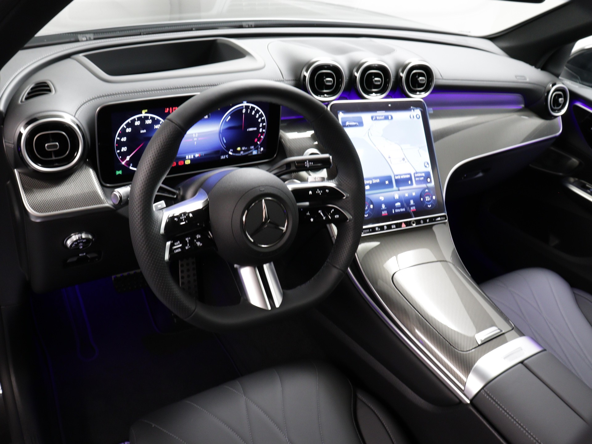 MERCEDES-BENZ GLC 220 d AMG Line 4matic-image-6