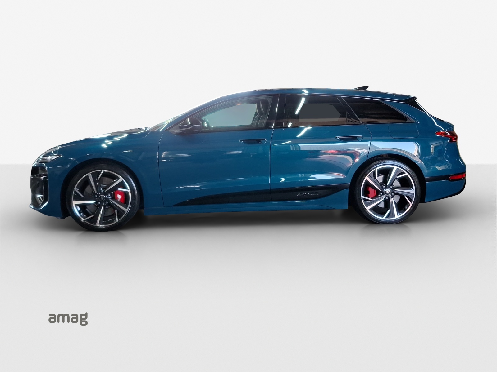 AUDI S6 Avant e-tron quattro-showroom-element-1
