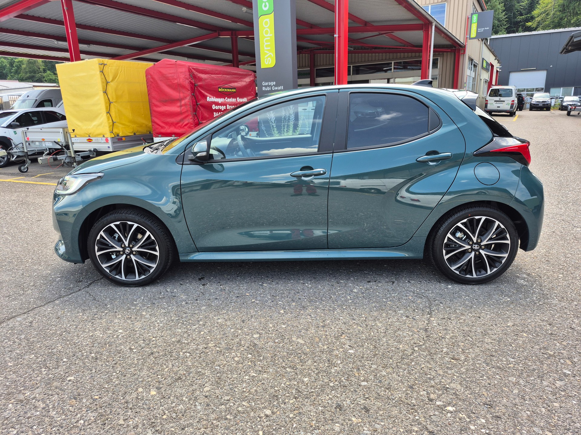 TOYOTA Yaris 1.5 Trend e-CVT-image-7
