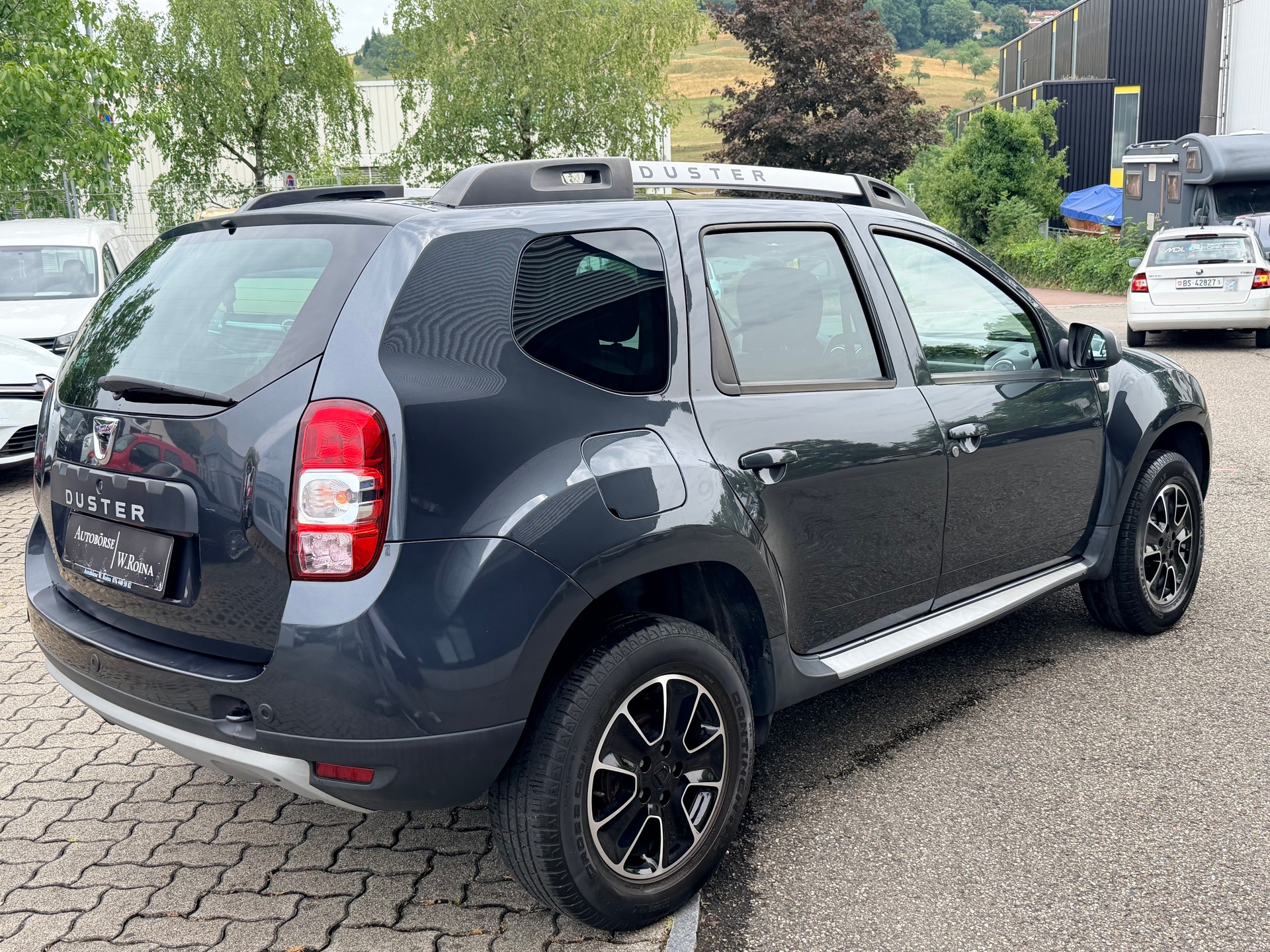 DACIA Duster 1.2 T Lauréate 4x2-showroom-element-1