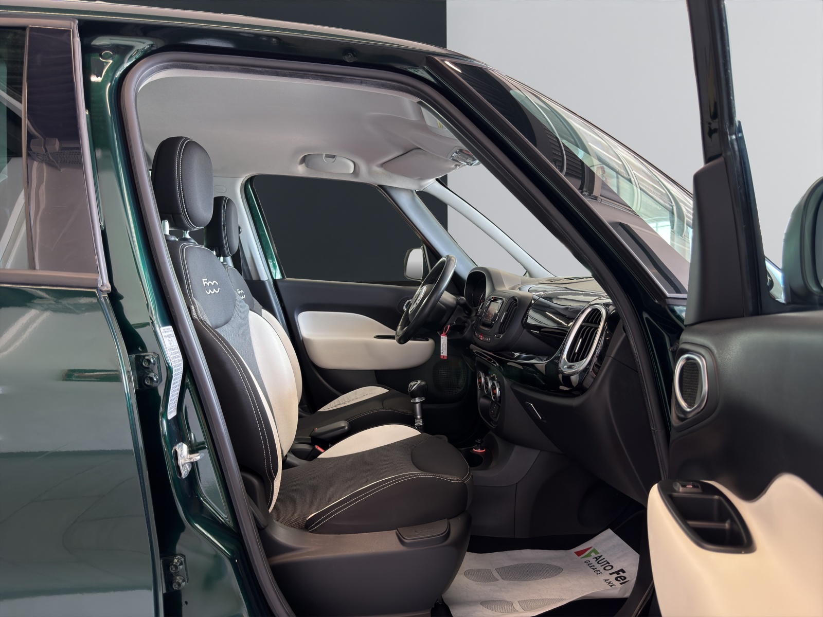FIAT 500L 1.6 JTD Trekking-image-18