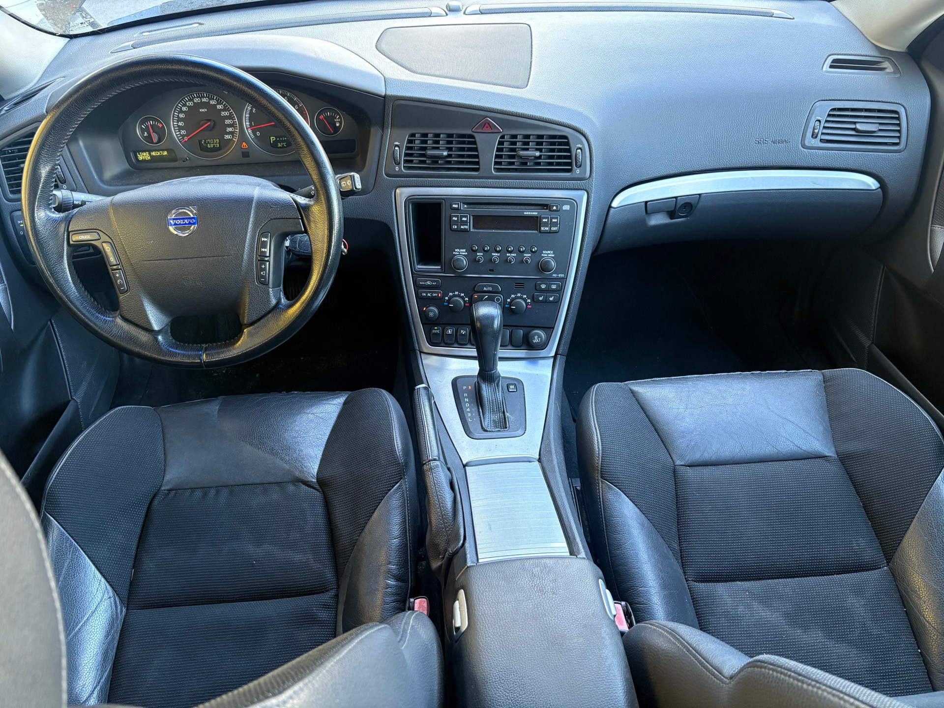 VOLVO V70 2.0T Summum-image-8