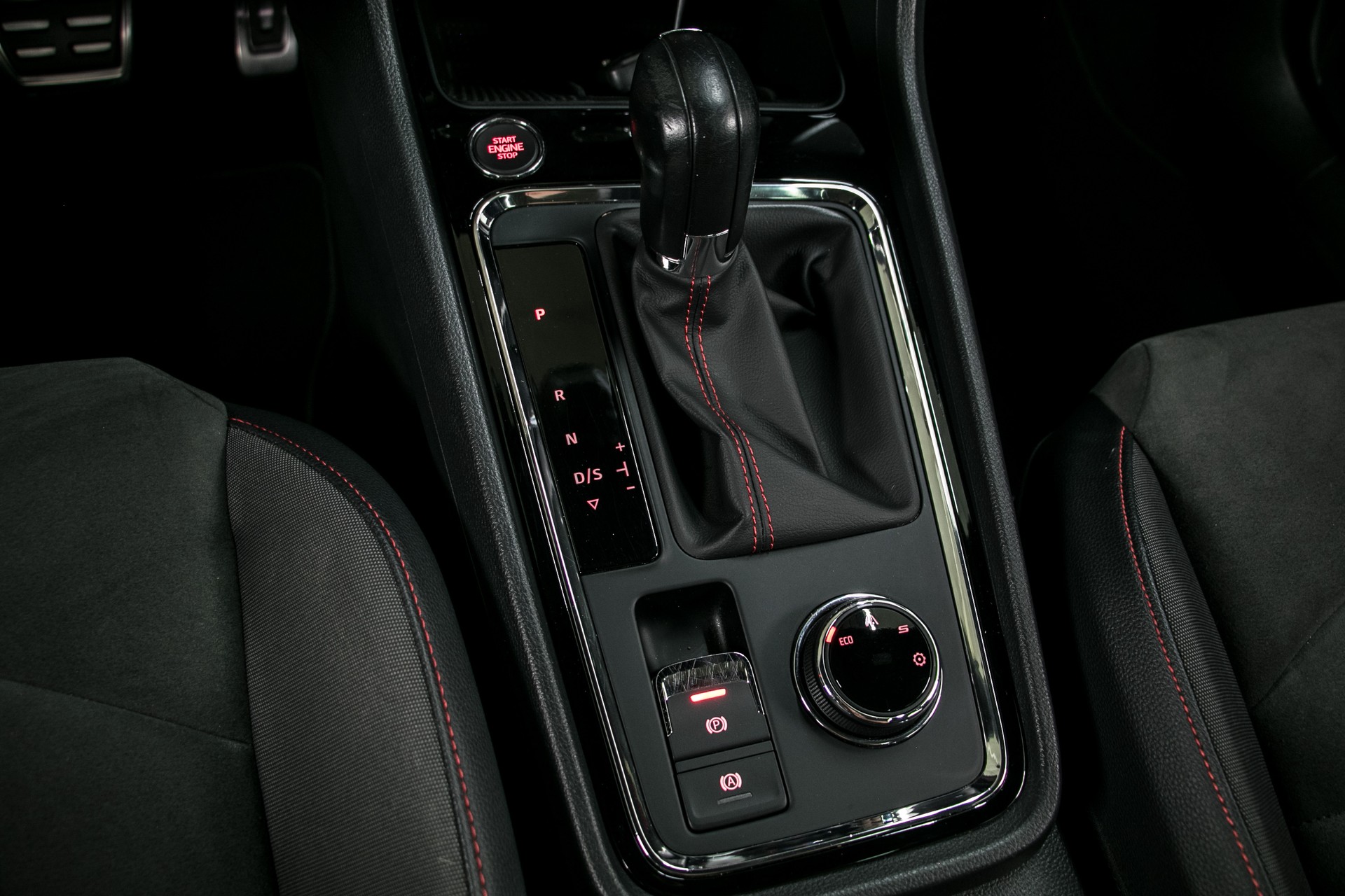 SEAT Ateca 1.5TSI EVO FR DSG-image-11