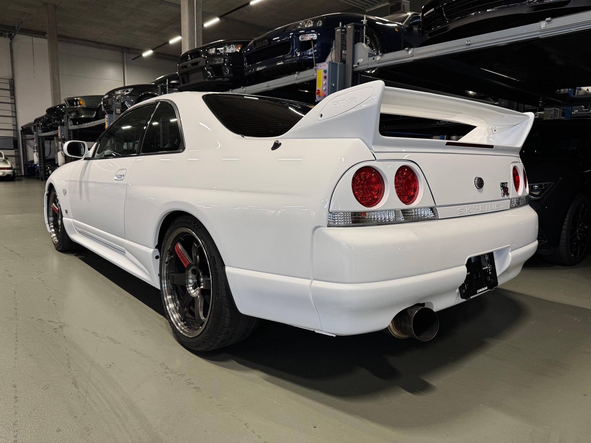NISSAN Skyline R33 GT-R Vspec-image-3