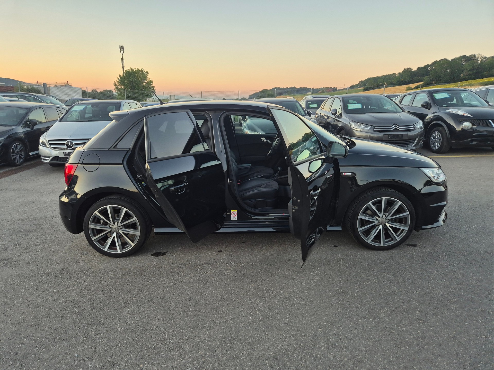 AUDI A1 Sportback 1.4 TFSI S-tronic-image-6