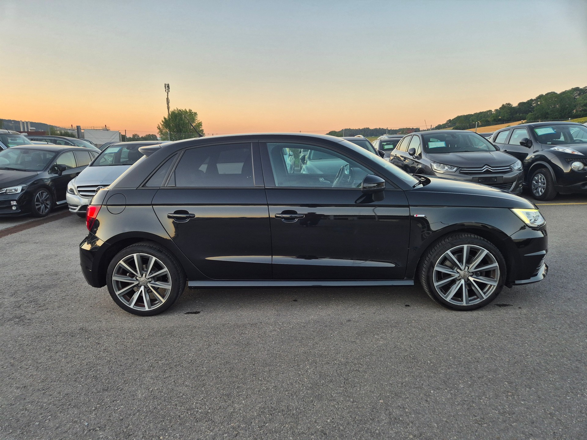 AUDI A1 Sportback 1.4 TFSI S-tronic-image-13