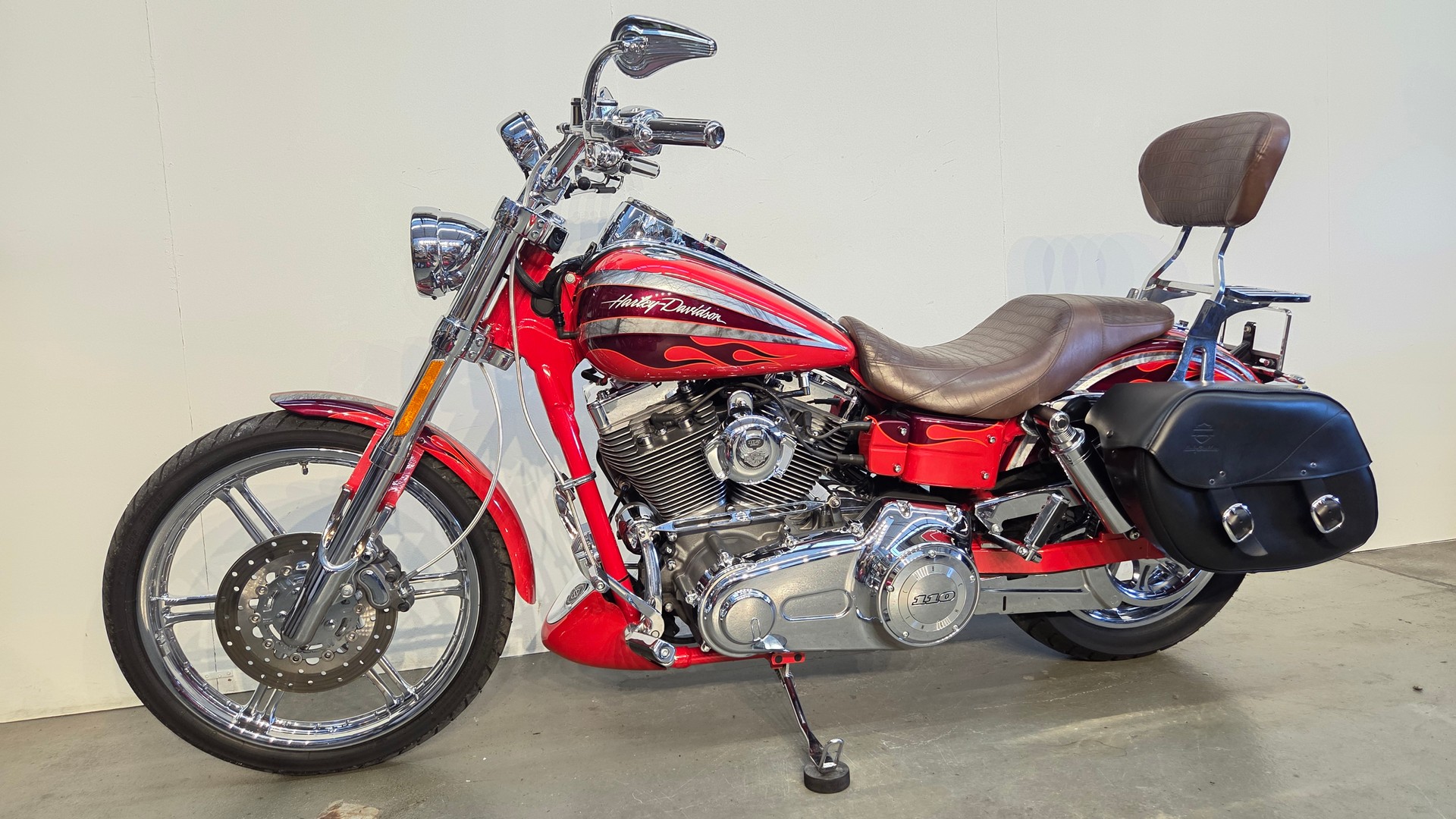 HARLEY-DAVIDSON FXDSE Dyna CVO Screamin'Eagle Anniversry-image-3