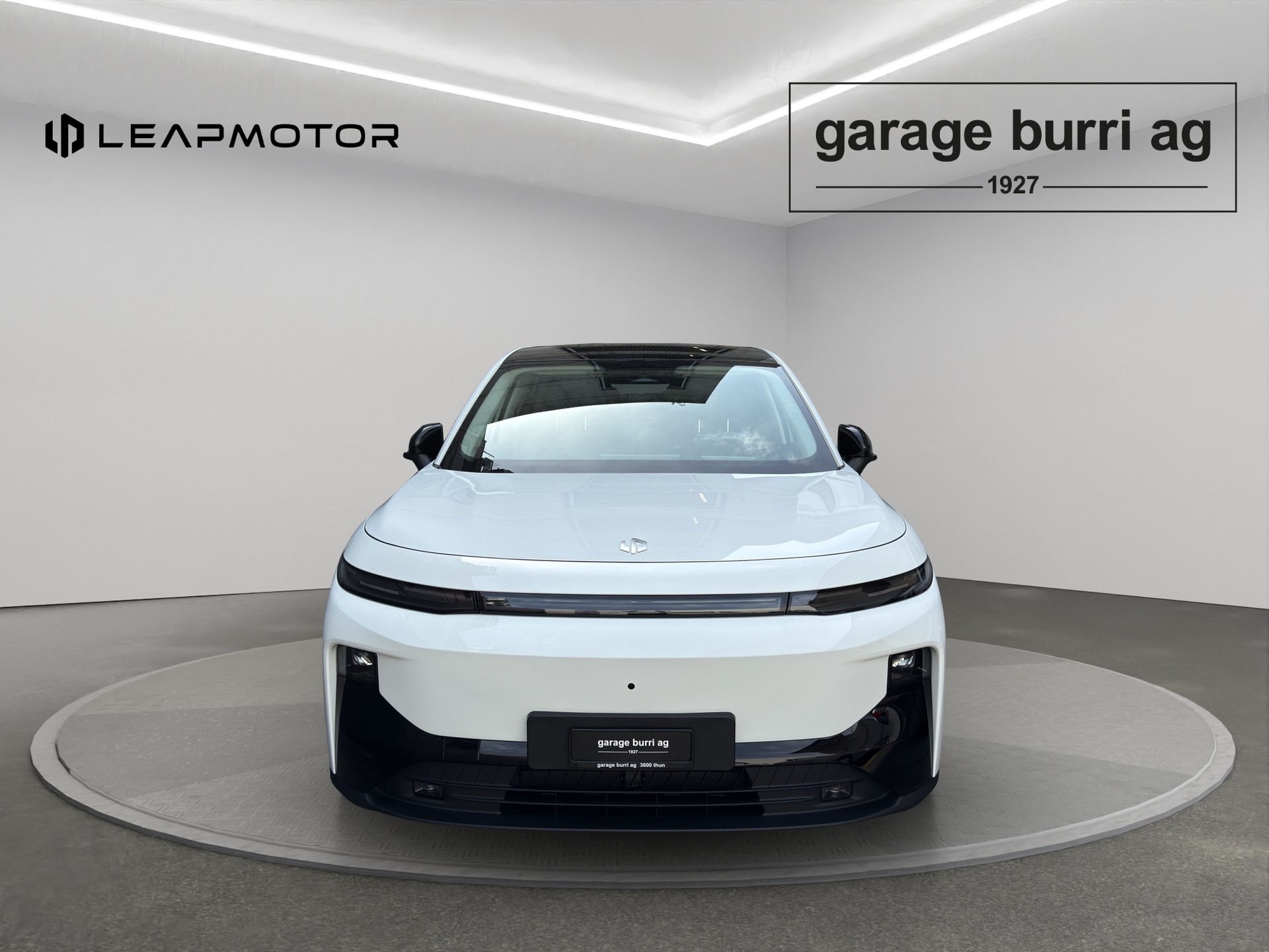 LEAPMOTOR B10 EV-image-4