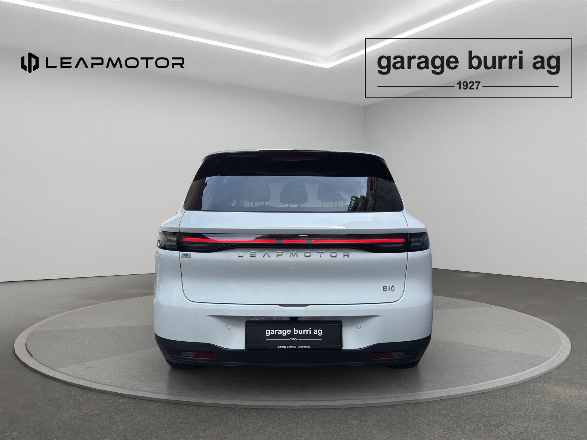LEAPMOTOR B10 EV-showroom-element-3