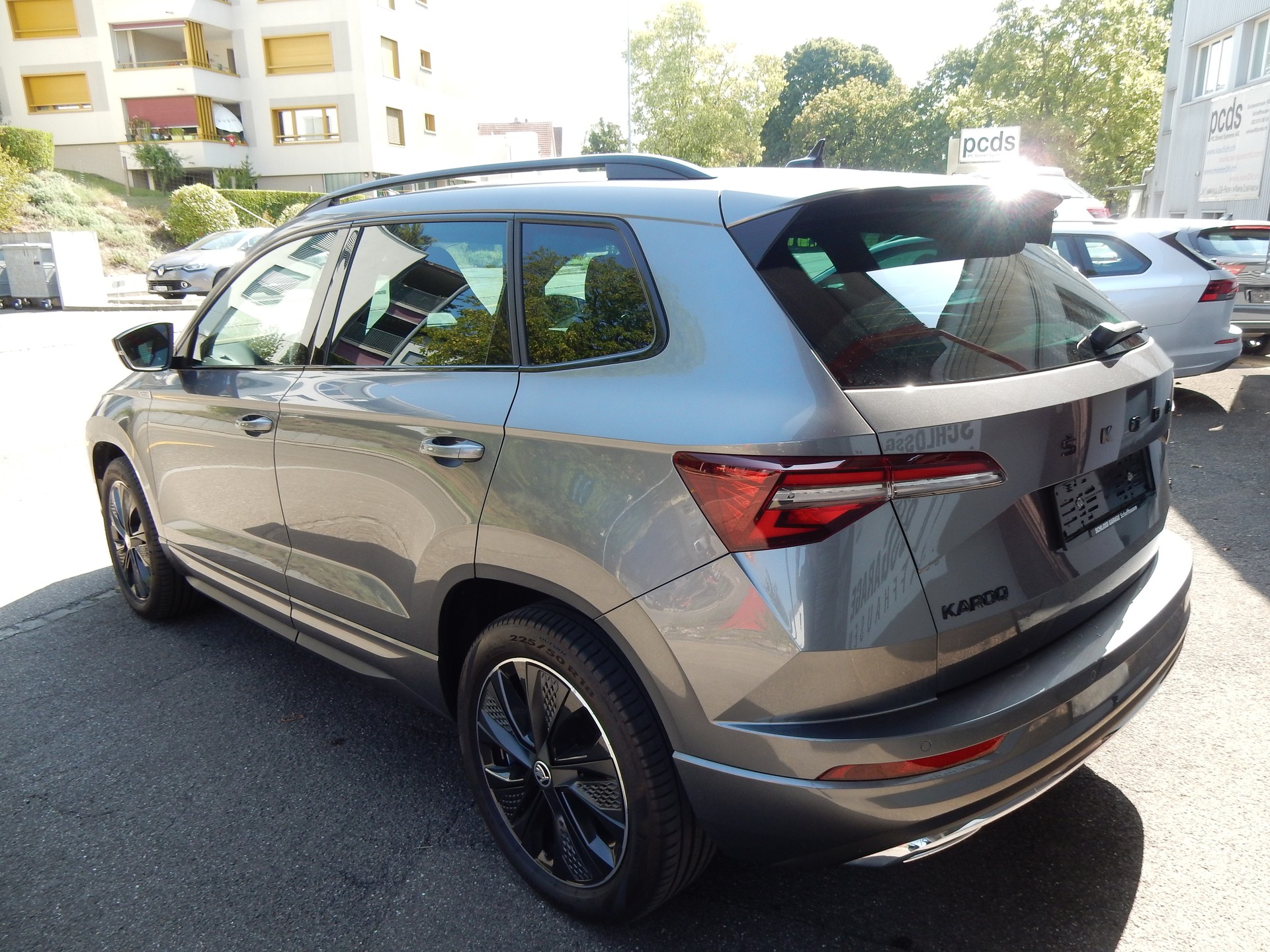 SKODA Karoq 2.0 TSI SportLine 4x4 DSG-image-1