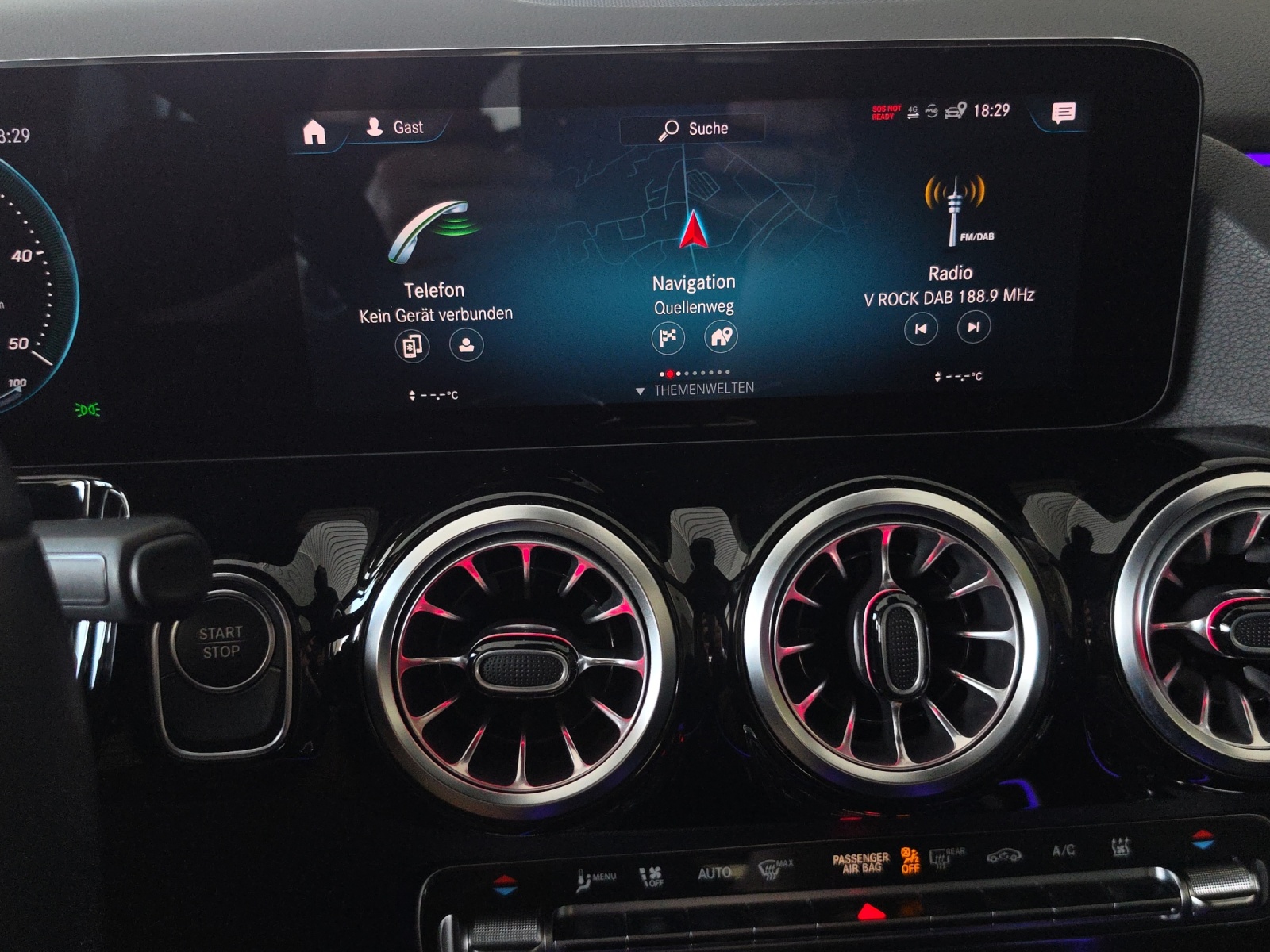 MERCEDES-BENZ EQA 300 4Matic-image-19