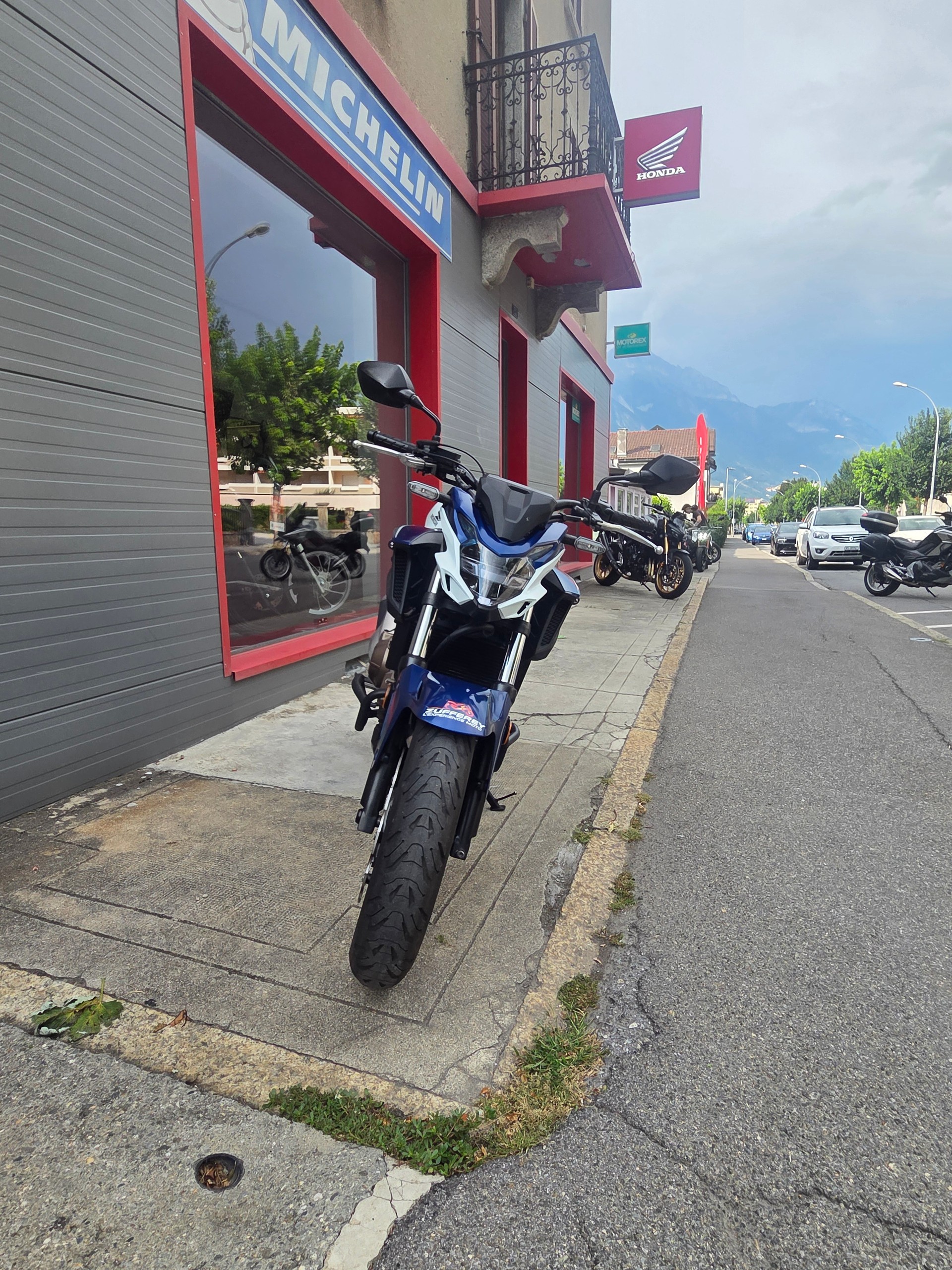 HONDA CB 500 F ABS-image-1