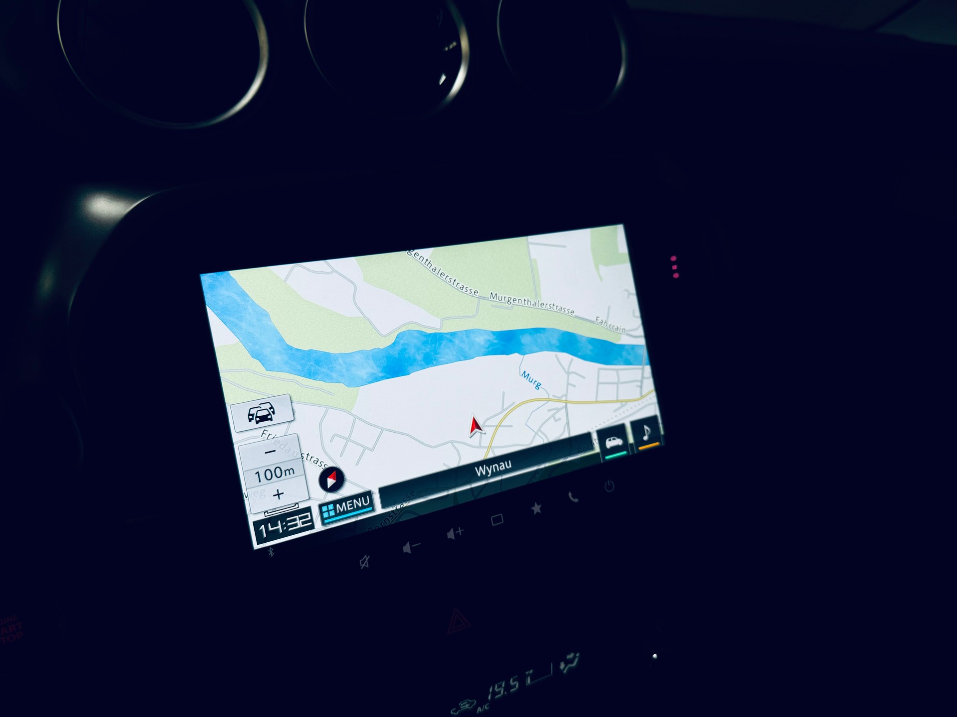 SUZUKI Vitara 1.4 Boosterjet Compact + 4x4 Hybrid-image-19