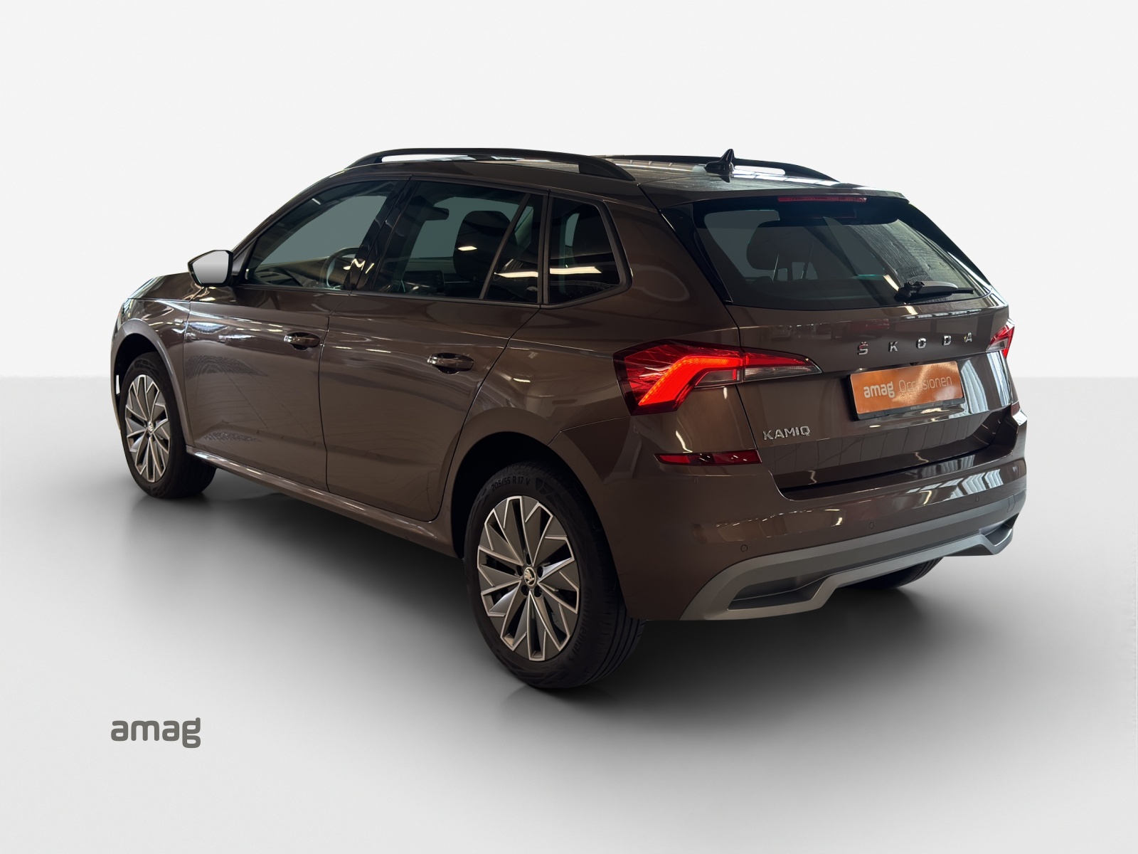 SKODA Kamiq 1.5 TSI ACT Ambition DSG-showroom-element-2
