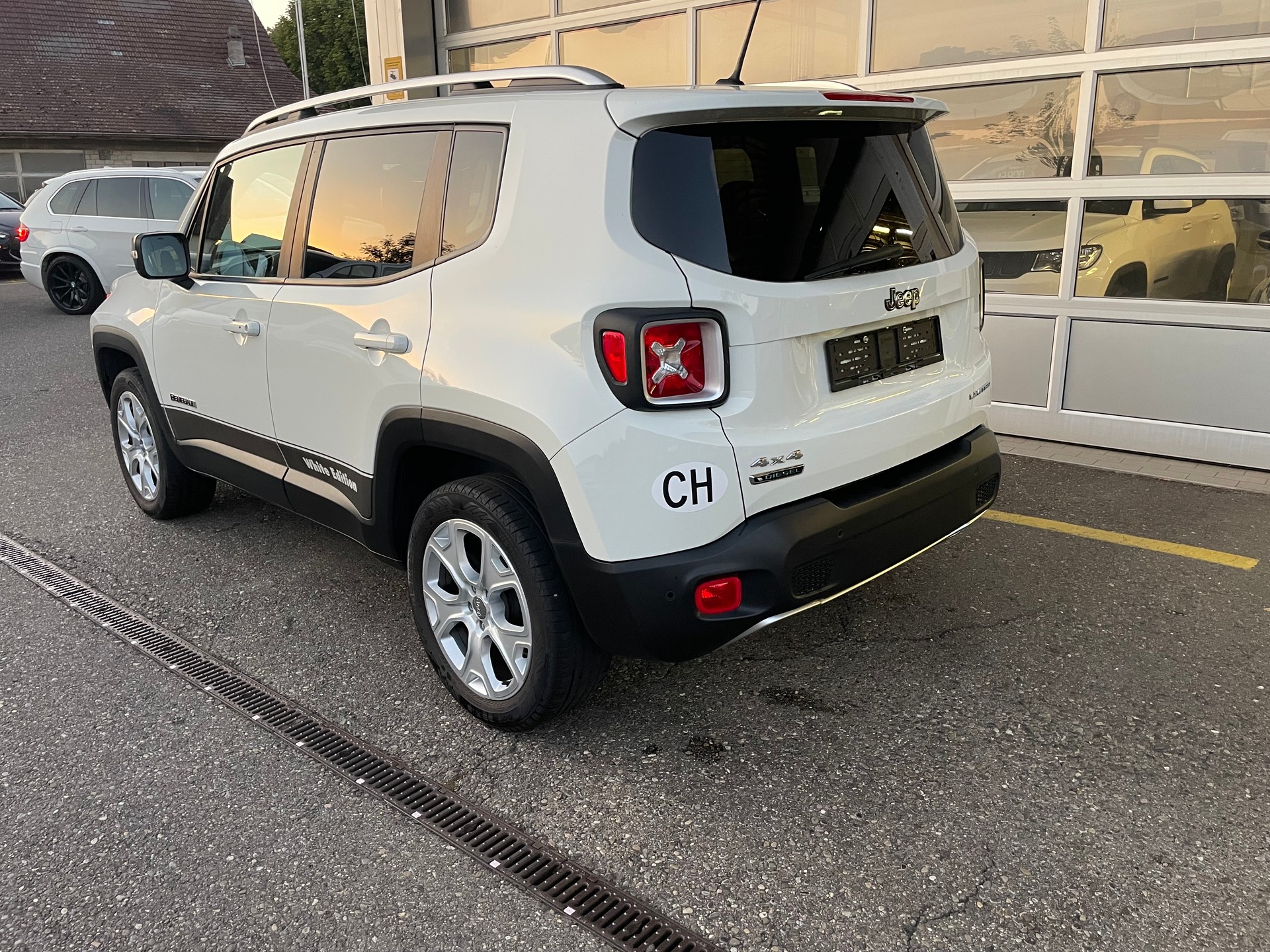 JEEP Renegade 2.0 CRD Limited AWD + Low Range 9ATX-image-5