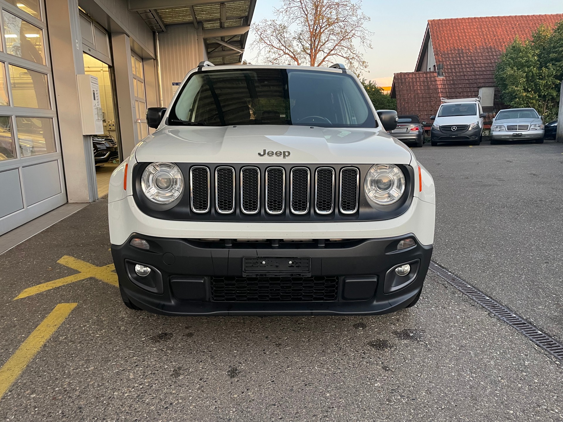 JEEP Renegade 2.0 CRD Limited AWD + Low Range 9ATX-image-1
