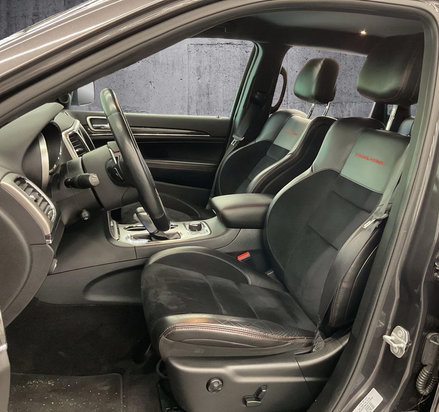 JEEP Grand Cherokee 3.0 CRD Trailhawk Automatic *CH-Fahrzeug / Gratisservice*-image-3