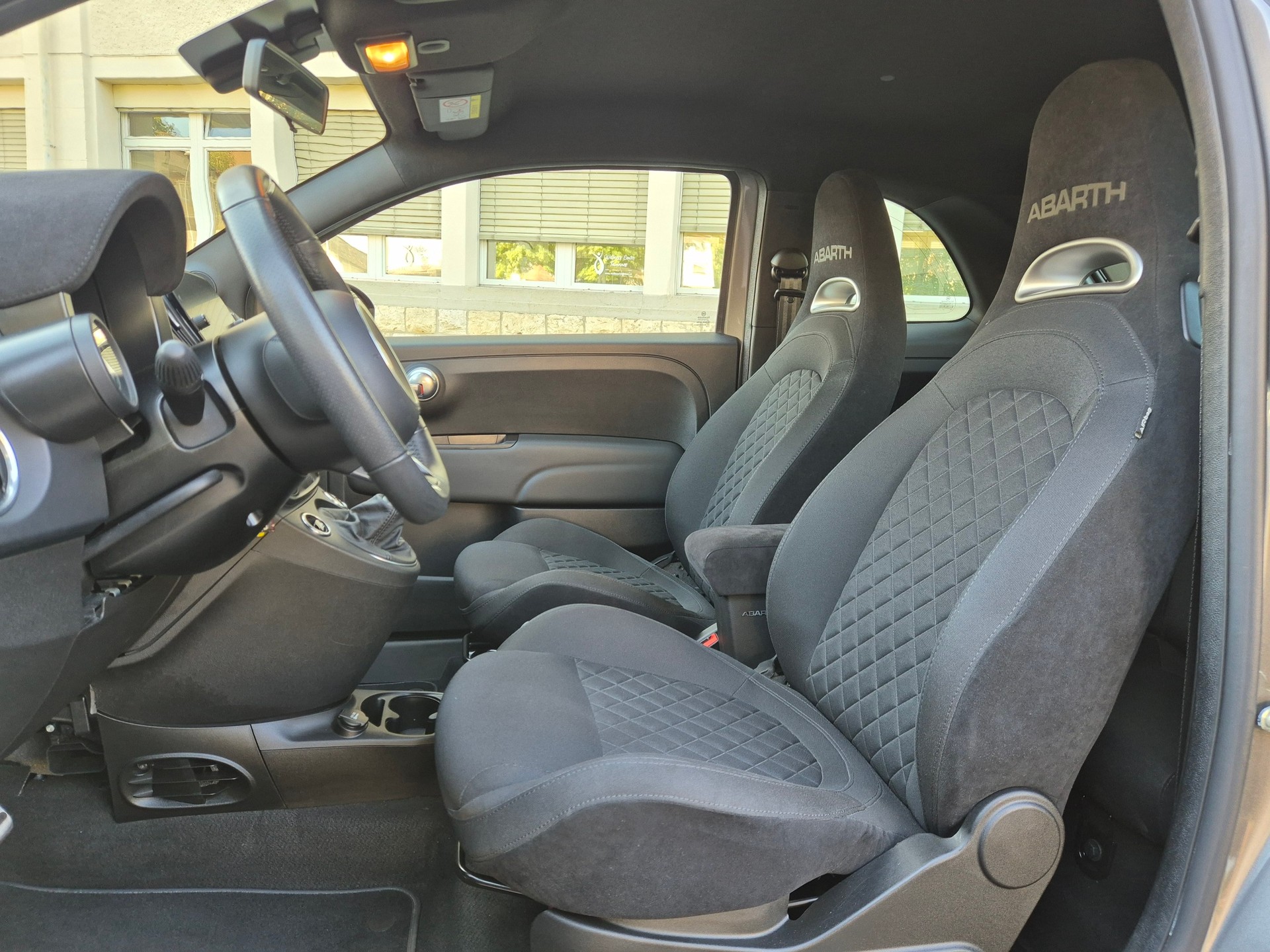 FIAT 595 1.4 16V Turbo Abarth 595 Premium Xenon-image-7