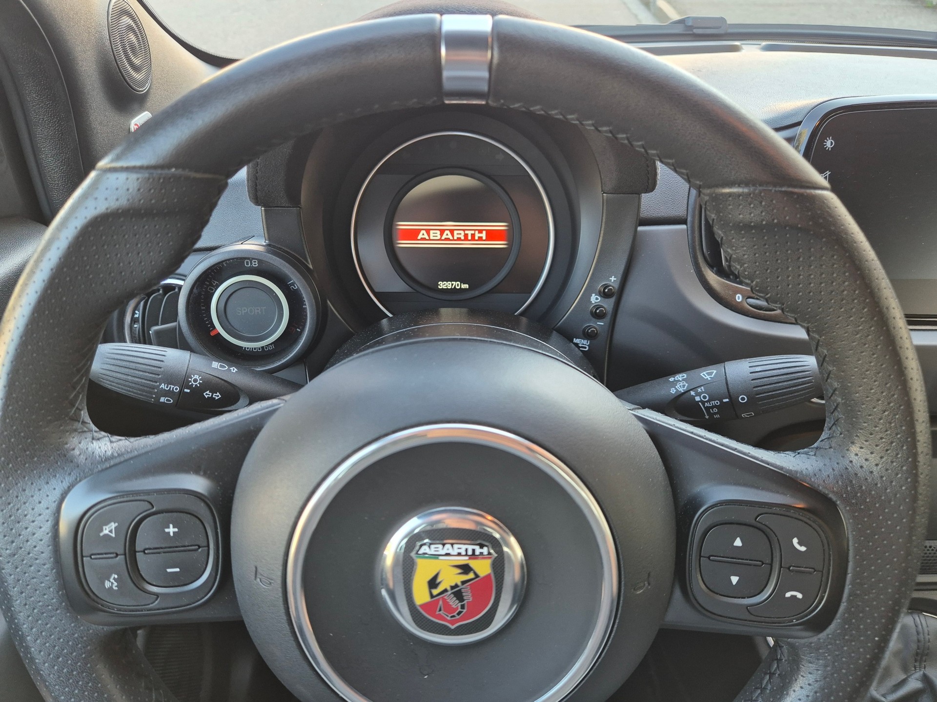FIAT 595 1.4 16V Turbo Abarth 595 Premium Xenon-image-11