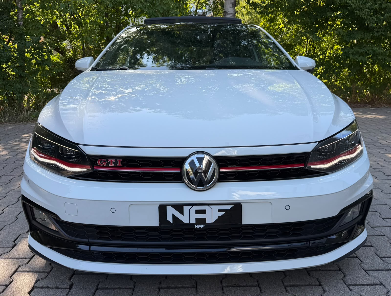 VW Polo 2.0 TSI GTI DSG-image-7