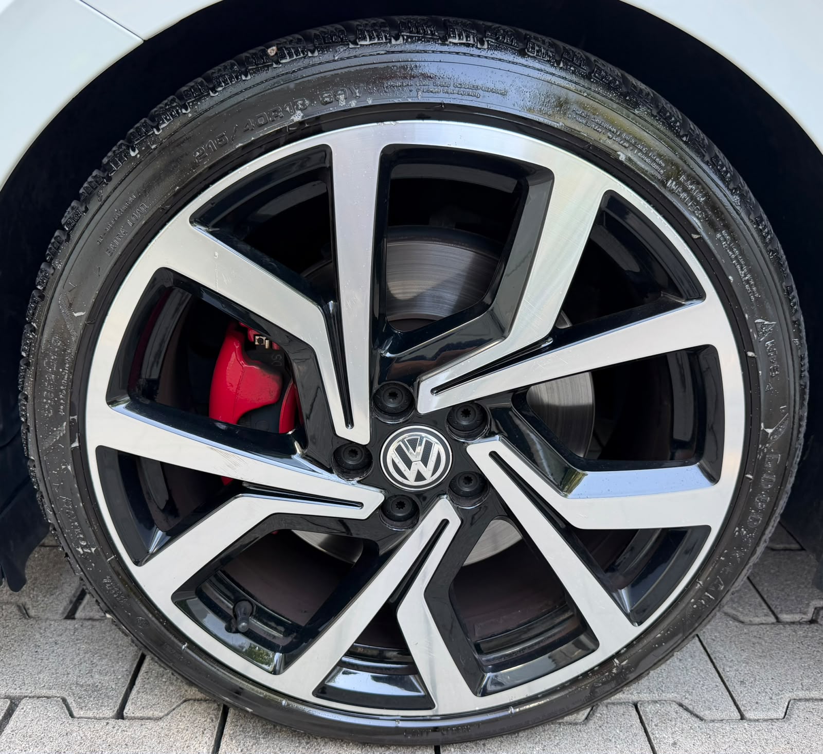 VW Polo 2.0 TSI GTI DSG-image-8