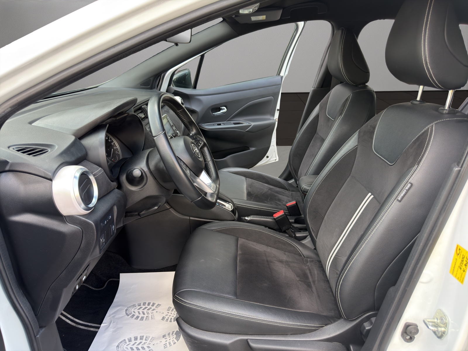NISSAN Micra IG-T 100 n-sport Xtronic-image-8