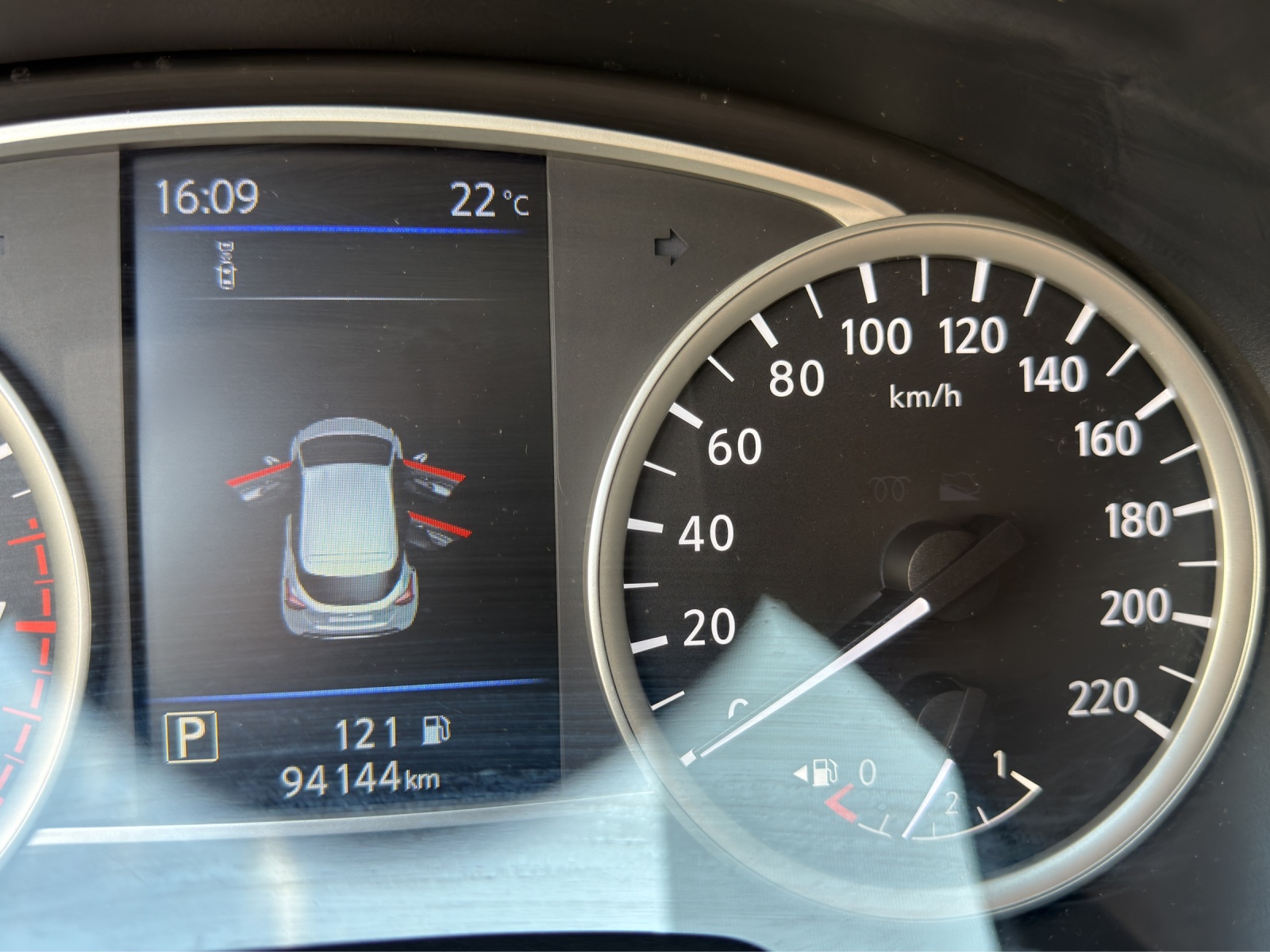 NISSAN Micra IG-T 100 n-sport Xtronic-image-10
