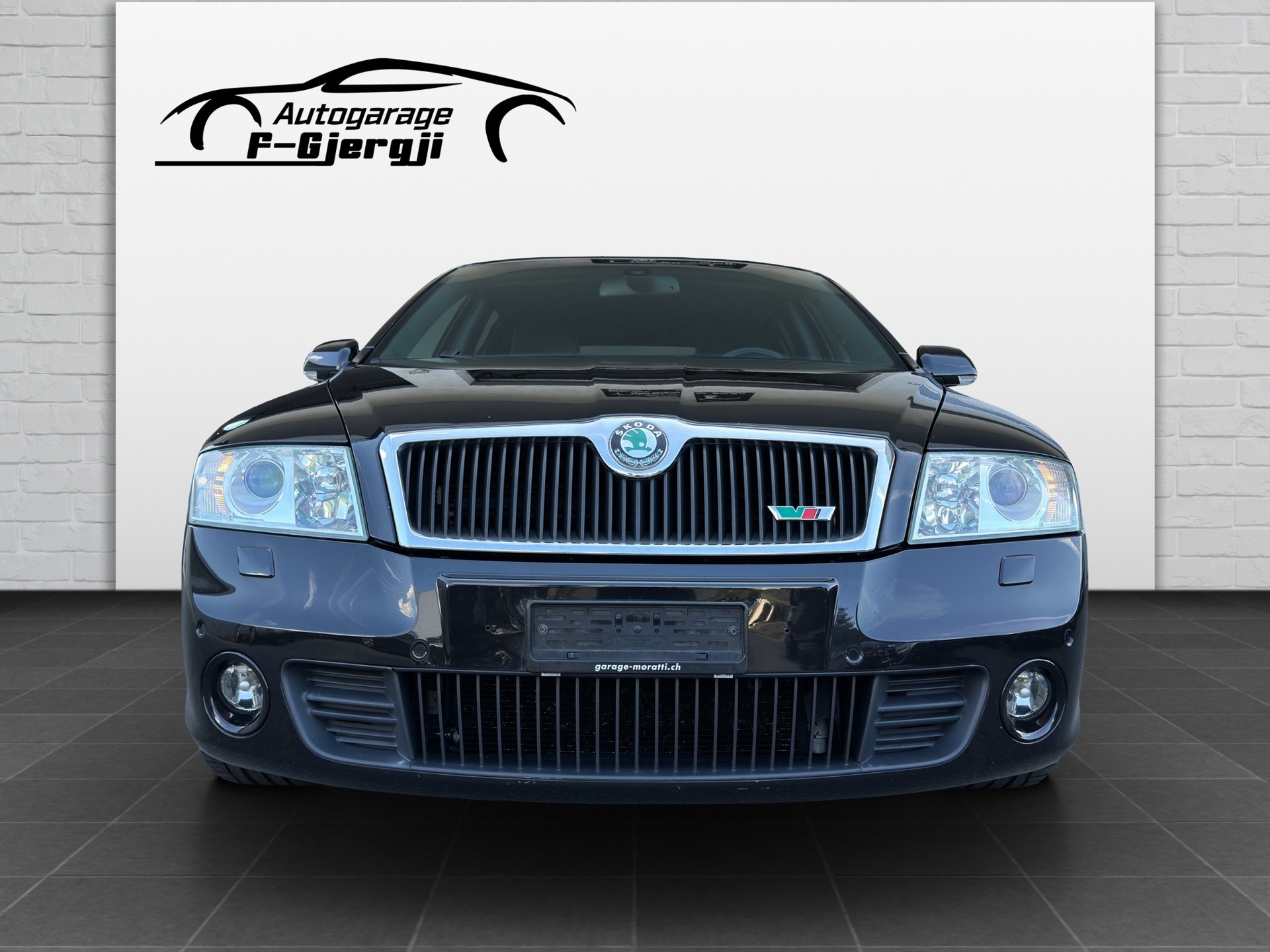 SKODA Octavia 2.0 TFSI RS-showroom-element-2