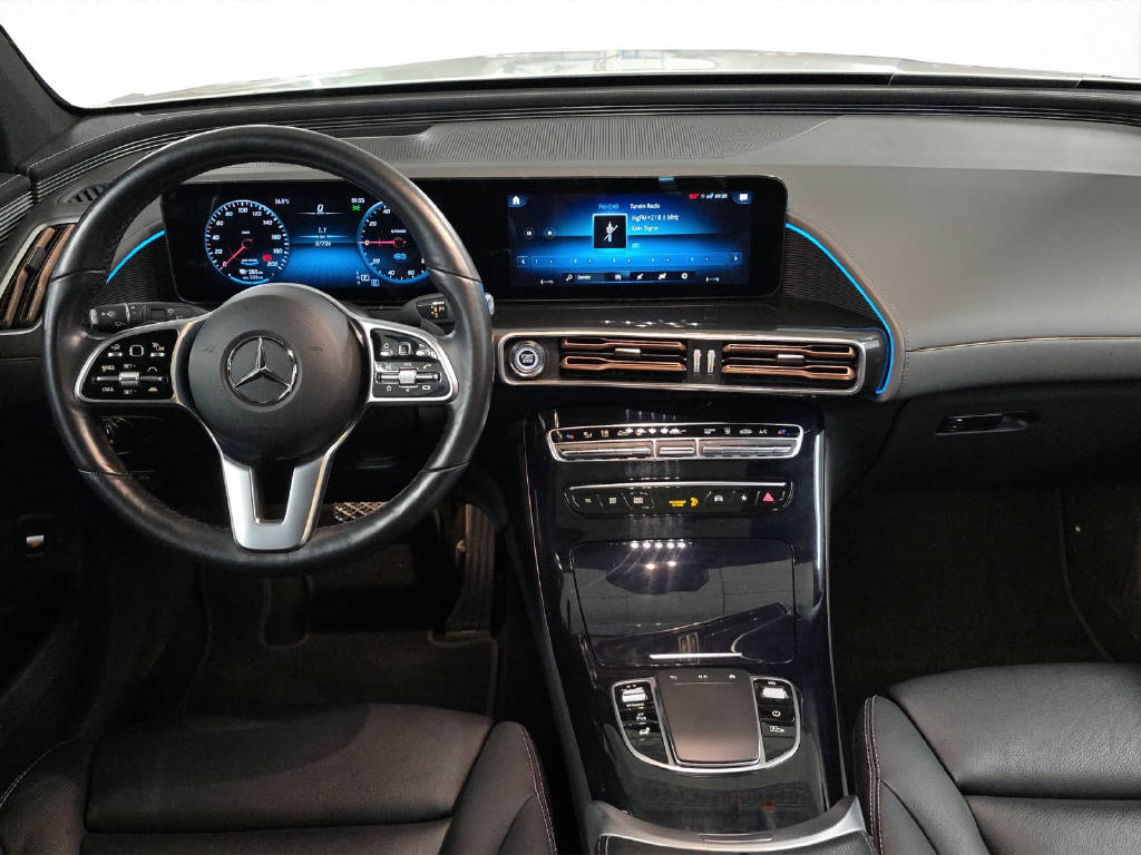 MERCEDES-BENZ EQC 400 AMG Line 4Matic-image-14