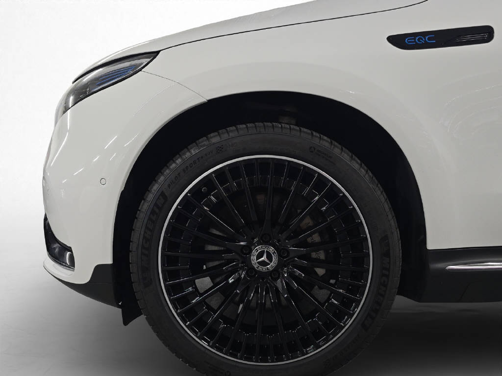 MERCEDES-BENZ EQC 400 AMG Line 4Matic-image-7