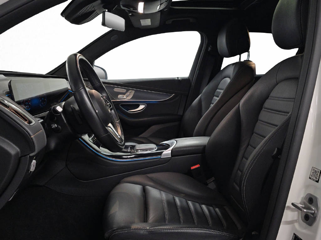 MERCEDES-BENZ EQC 400 AMG Line 4Matic-image-10
