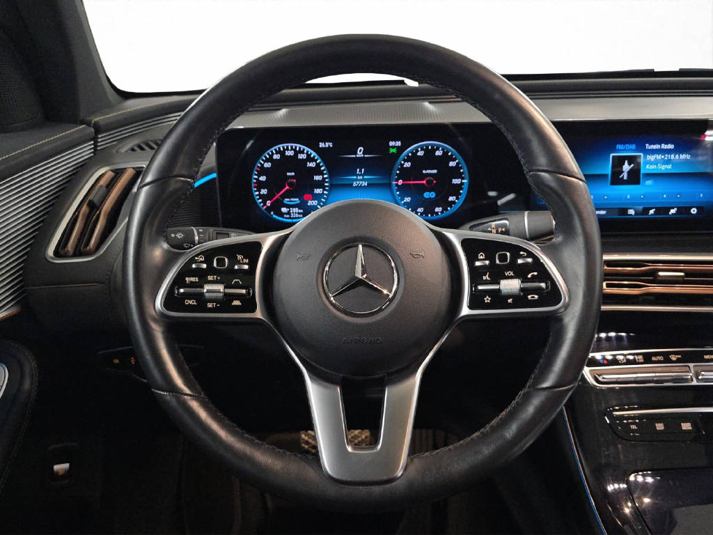 MERCEDES-BENZ EQC 400 AMG Line 4Matic-image-12