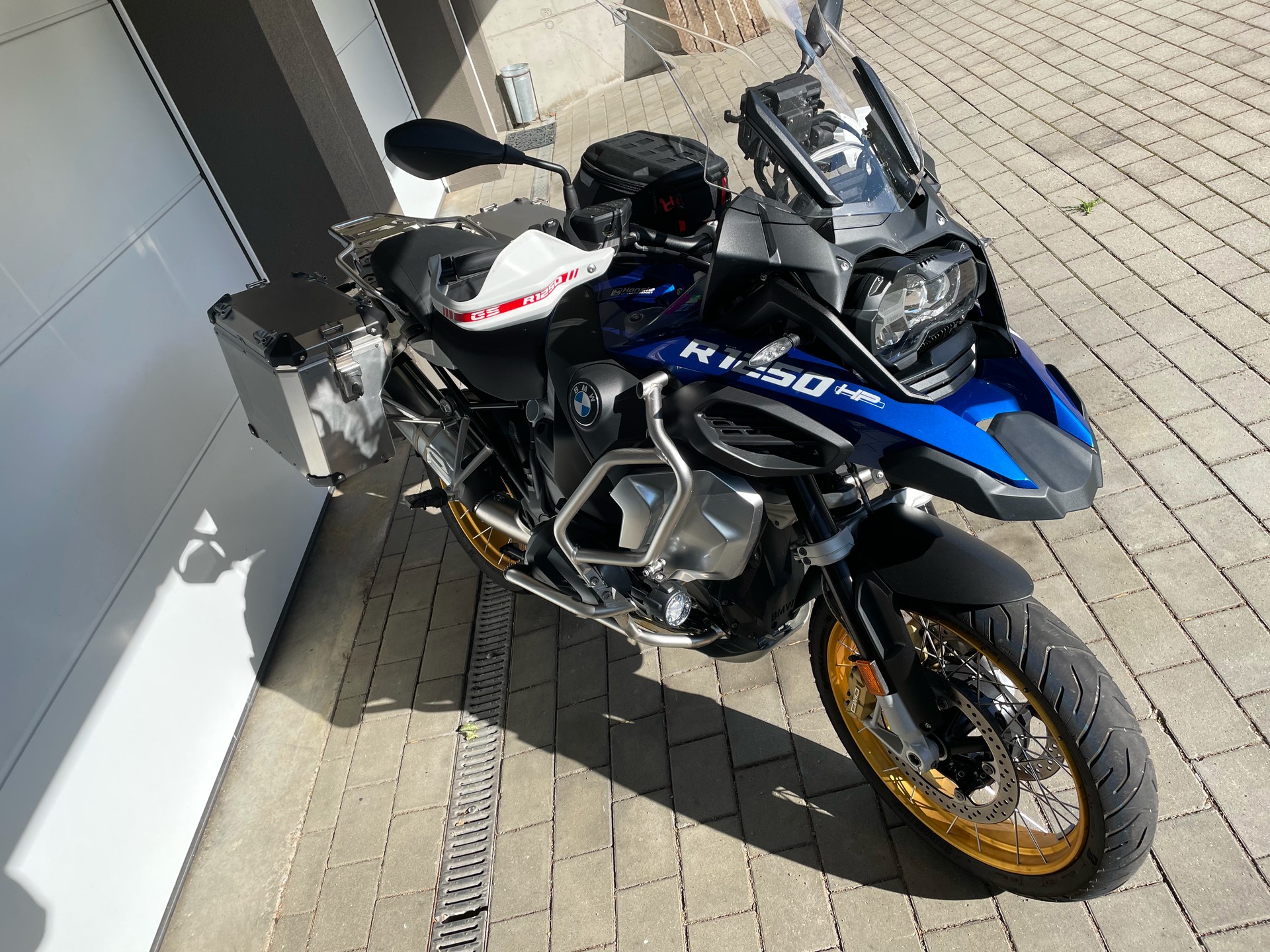BMW R 1250 GS Adventure-image-1