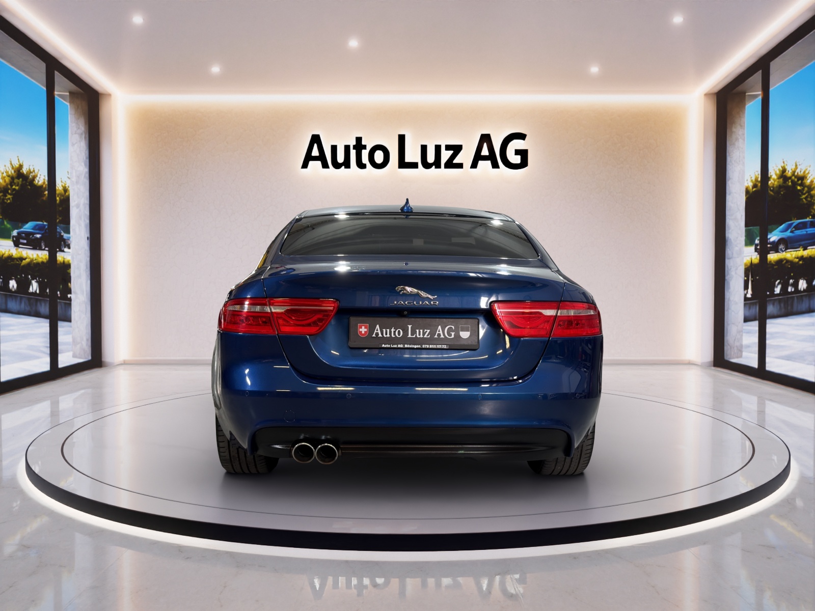 JAGUAR XE 20d Pure Automat-showroom-element-2