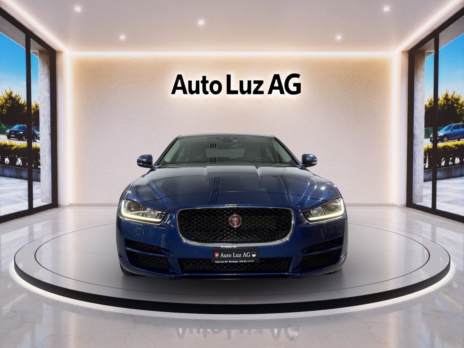 JAGUAR XE 20d Pure Automat-showroom-element-1