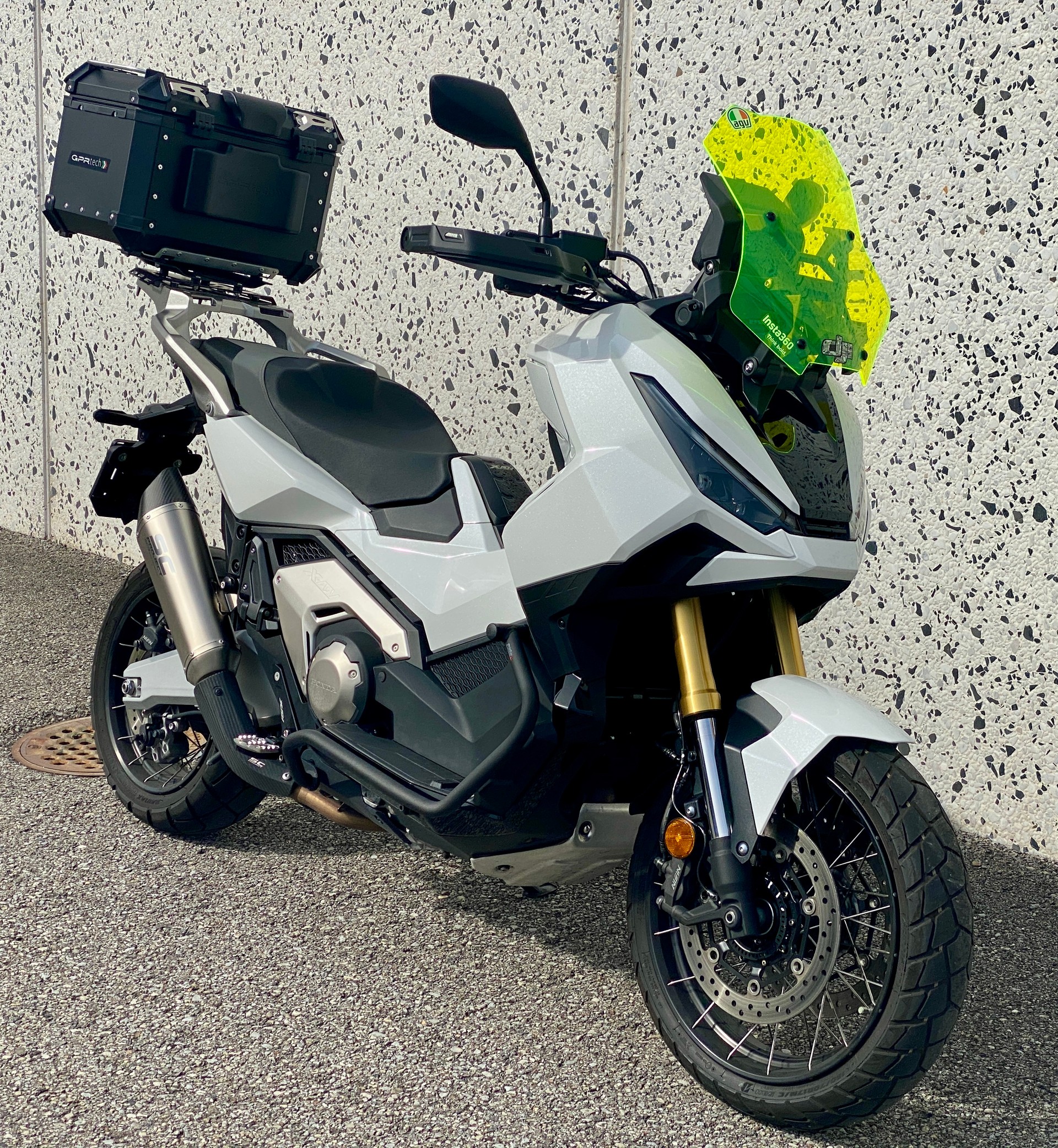 HONDA X-ADV 750-image-1
