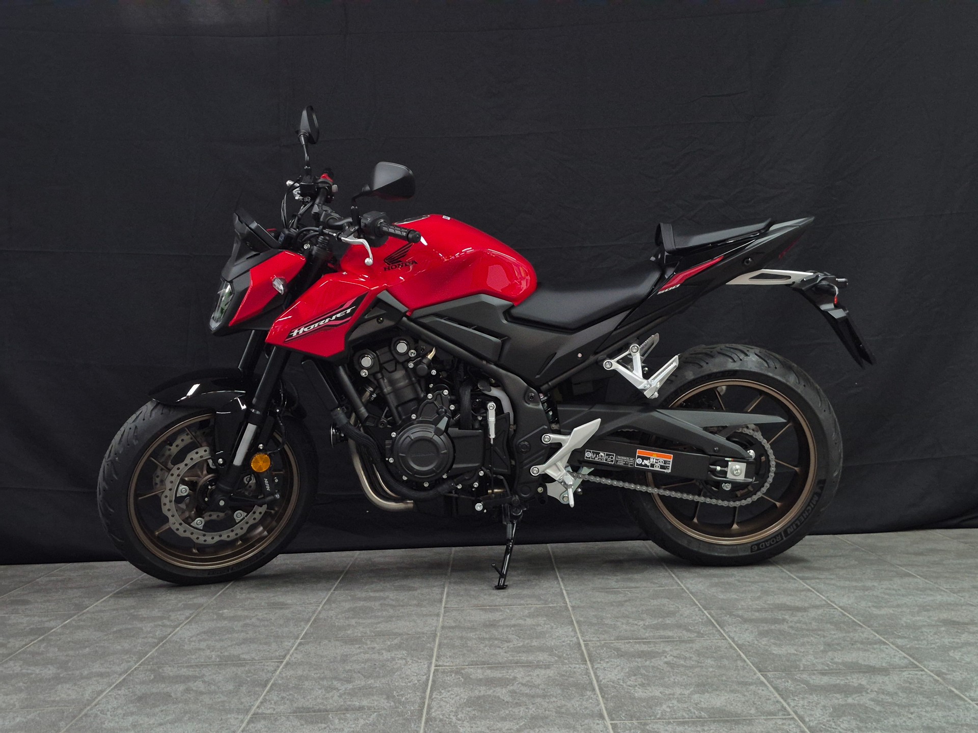 HONDA CB 500 Hornet E-Clutch-image-2