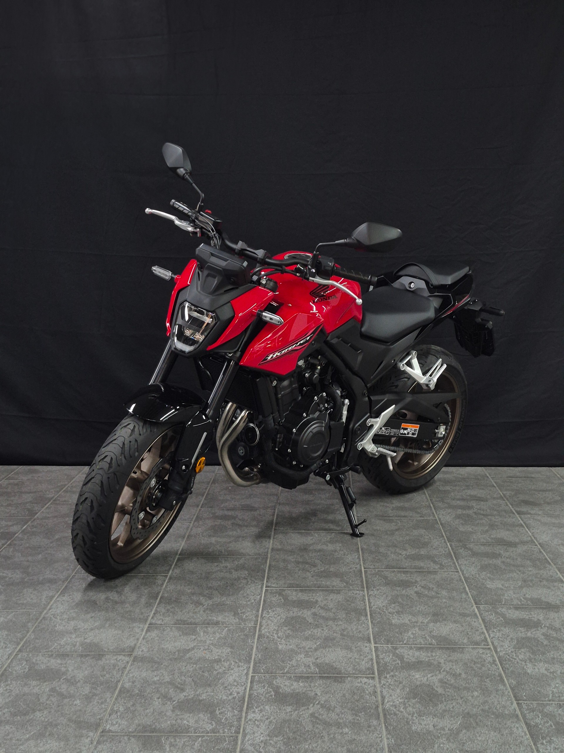 HONDA CB 500 Hornet E-Clutch-image-1