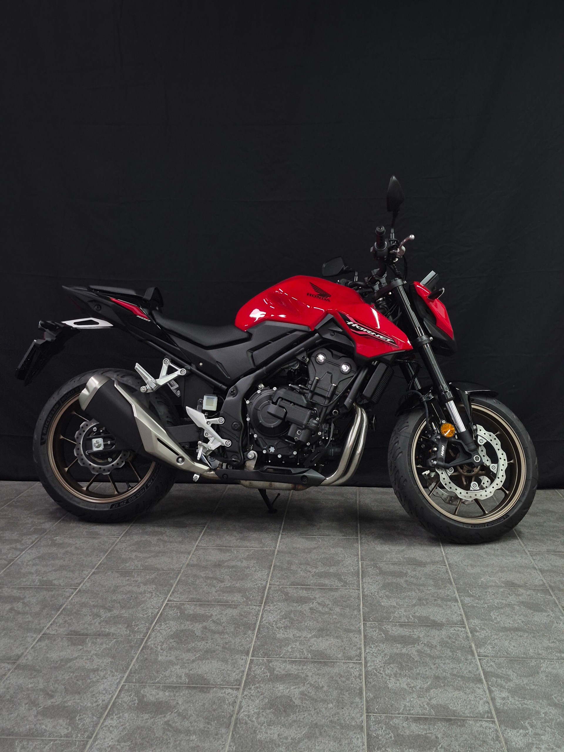 HONDA CB 500 Hornet E-Clutch-image-3