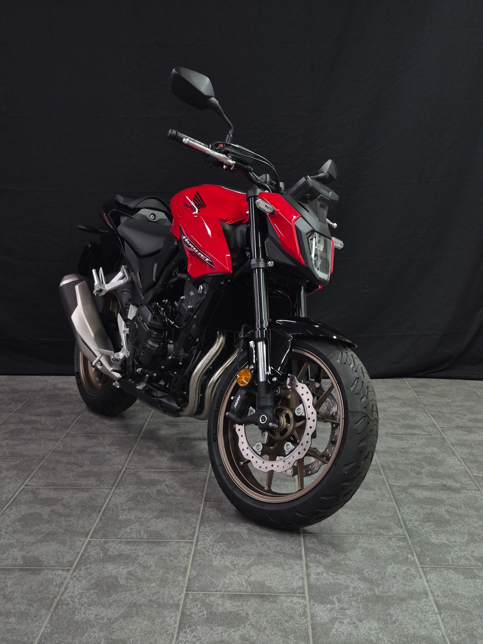 HONDA CB 500 Hornet E-Clutch-image-11