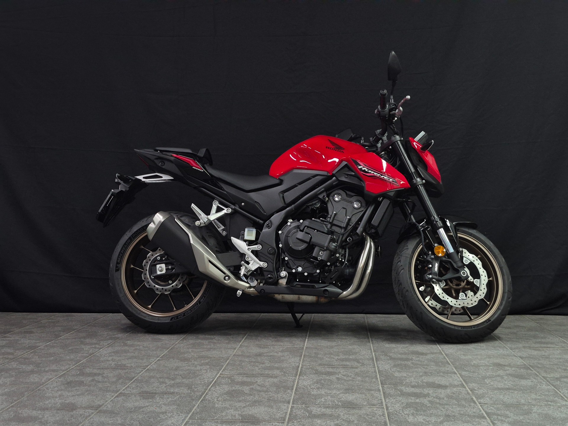 HONDA CB 500 Hornet E-Clutch-image-14