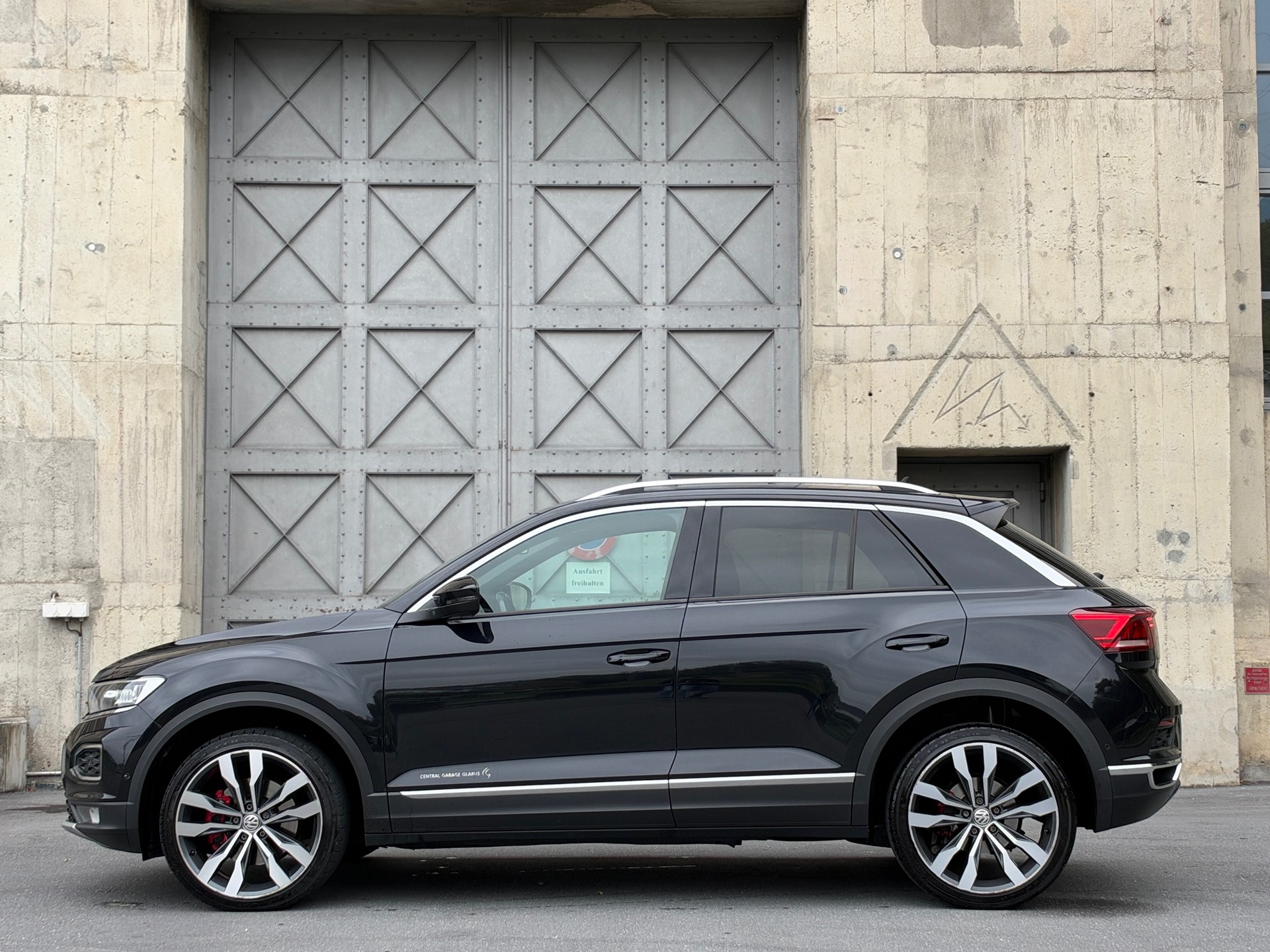 VW T-Roc 2.0 TDI SCR Sport DSG 4Motion-image-1