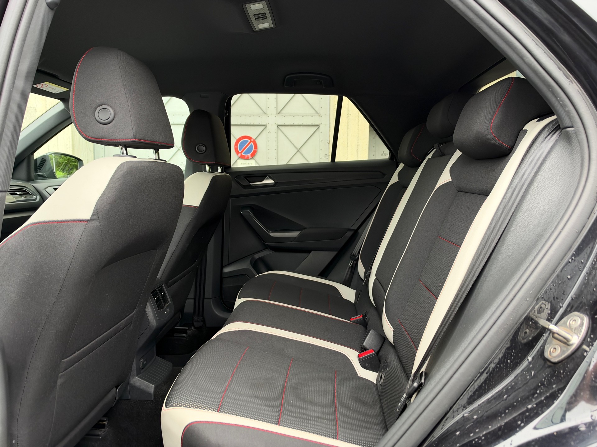 VW T-Roc 2.0 TDI SCR Sport DSG 4Motion-image-9