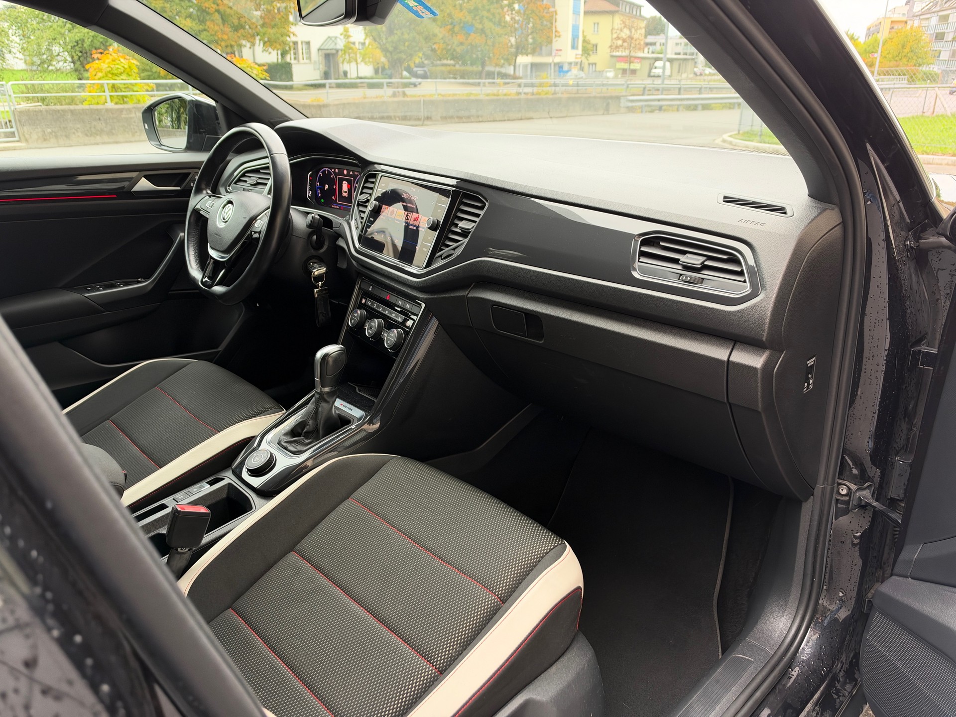 VW T-Roc 2.0 TDI SCR Sport DSG 4Motion-image-7